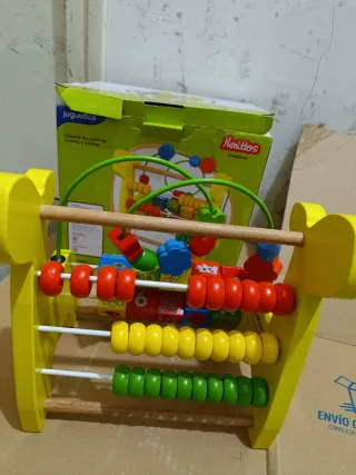 Jirafa de Madera con Actividades Juguettos