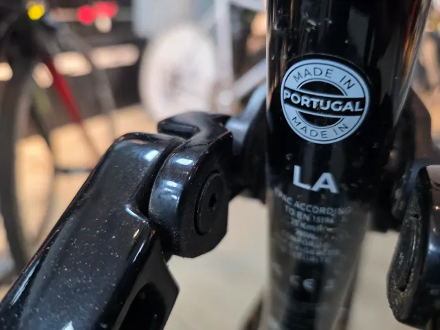 Bici MTB Eléctrica Carbono BH