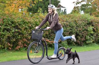 Patinete Kickbike City G4 Negro. Nuevo en su caja