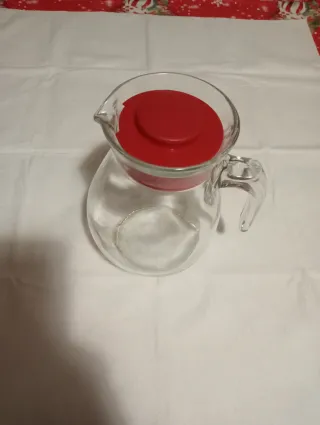 Caraffa Vetro con tappo rosso