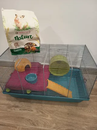 Jaula para hámster con accesorios