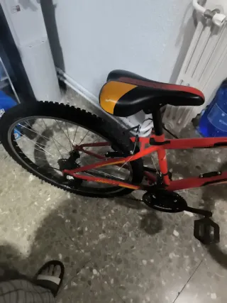 Bicicleta Montaña Roja Poco Uso