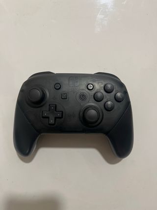 Nintendo Switch + 4 Juegos + Accesorios