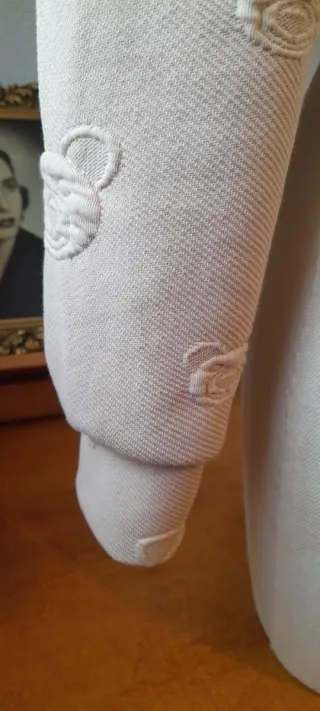 Cazadora bomber Nikas elástica beige