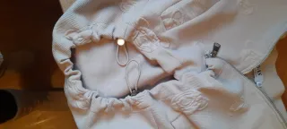 Cazadora bomber Nikas elástica beige