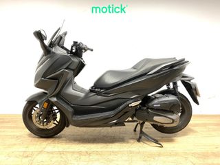HONDA FORZA 125
