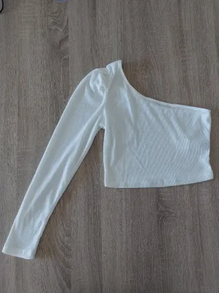 Top asimétrico blanco manga larga
