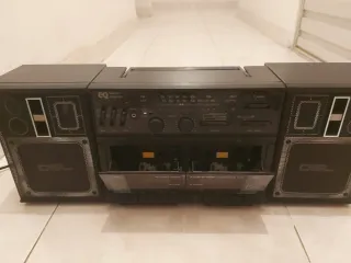 se vende radio cassette en buen estado