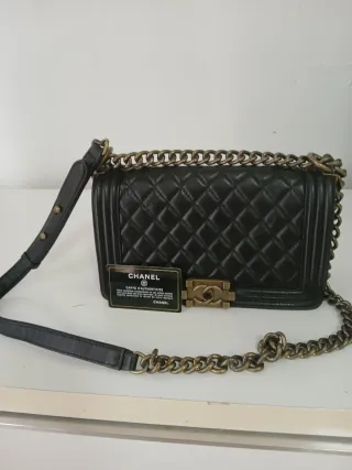 Bolso Chanel Negro y Dorado