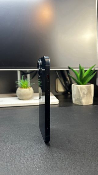 iPhone 14 99% Batería