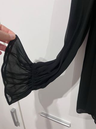 Blusa negra manga larga