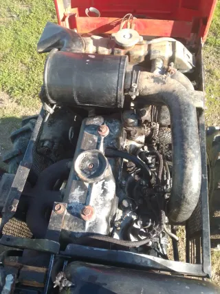 Mini tractor japonés Mitsubishi D1550