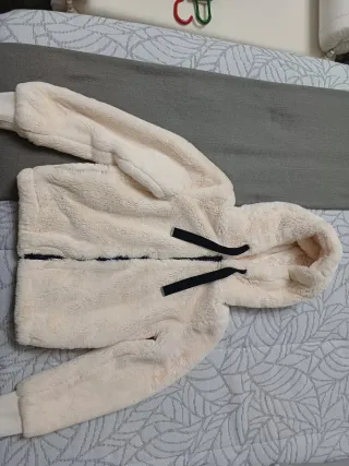Chaqueta de pelo beige