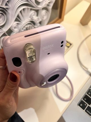 Cámara Fujifilm Instax Mini 11 - pelicula incluida