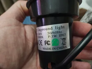 Faretti LED da terra impermeabili (confezione da 6). Offerta.