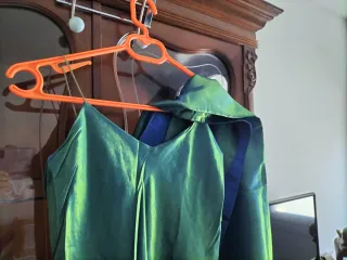 Vestido de fiesta largo azul y verde