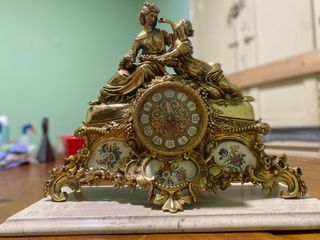 Reloj de sobremesa bronce figuras Escucho ofertas