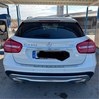 Mercedes-Benz GLA 200 un solo dueño