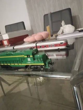 2 Locomotoras Americanas H0 + 3 Vagones,nuevas