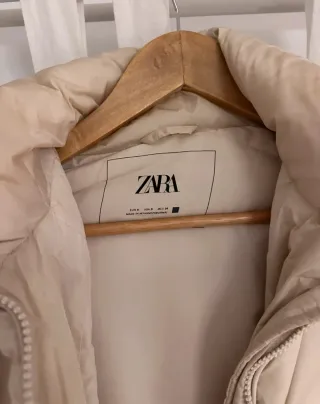 Abrigo Zara Beige Plumas Talla M