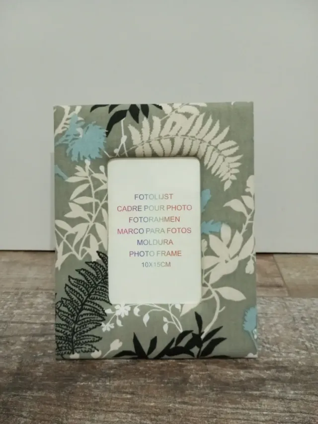 Marco de fotos nuevo  10x15cm