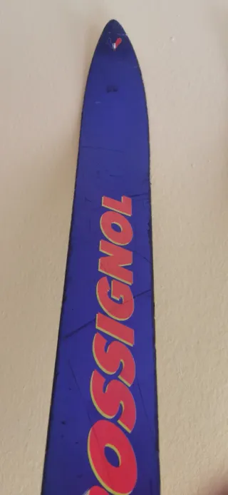 Esquís Rossignol con fijaciones