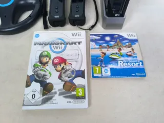 Nintendo Wii Negra + Mario Kart y Wii Sports Resor