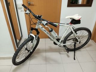 Bicicleta Orbea Dakar Blanca de 26 pulgadas