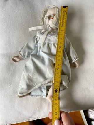 Bambola d'epoca in biscuit