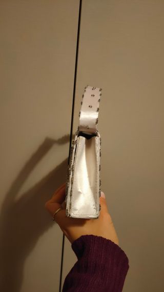 Pochette fatta a mano con perline