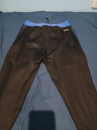 Pantalón Adidas del Real Madrid