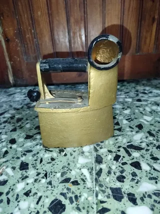 Plancha antigua decorativa