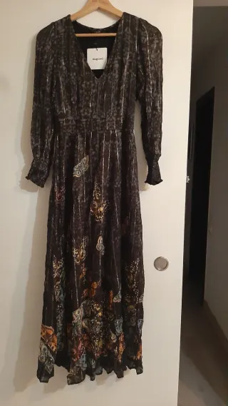 Vestido Desigual con etiquetas