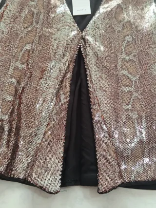 Blusa lentejuelas efecto piel serpiente