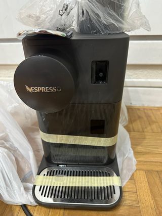 Cafetera Nespresso Latissima One