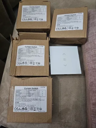 Interruttore per tende LoraTap bianco in cristallo. Offerta.