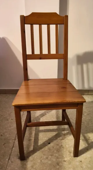 Silla de cocina de madera