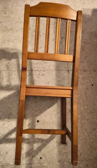 Silla de cocina de madera