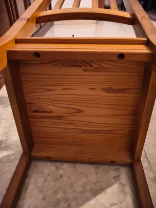 Silla de cocina de madera