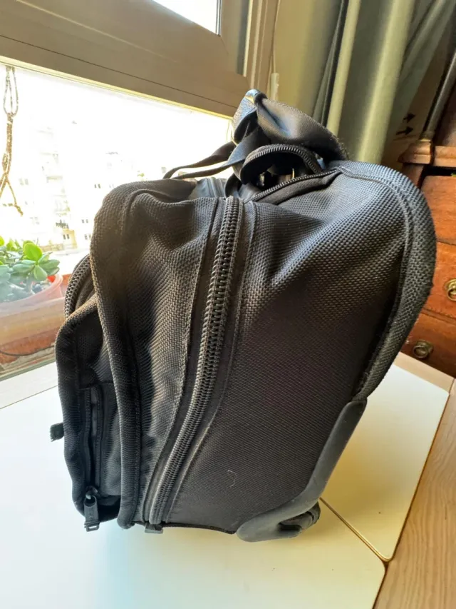 Maletín Tumi con ruedas negro