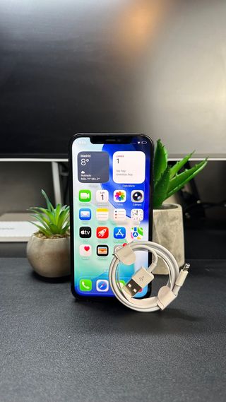 iPhone 12 93% SALUD BATERÍA