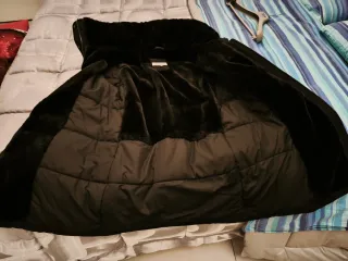 Giubbotto donna nero con cappuccio