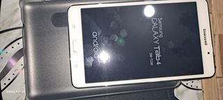 Samsung Galaxy Tab 4 Tablet