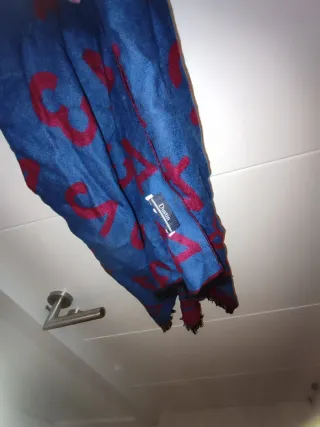 Bufanda de cachemira Dustin azul y roja