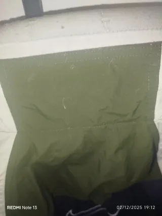 Chaqueta Nike verde y blanca