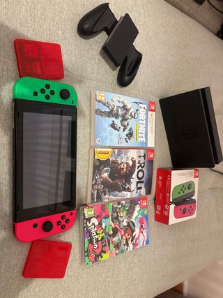 Nintendo Switch + 3 Juegos SIN USO