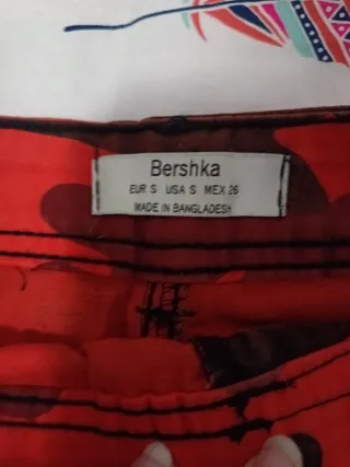 Falda vaquera camuflaje rojo