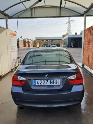 BMW Serie 3 318i E90