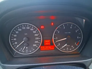 BMW Serie 3 318i E90