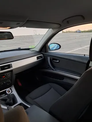 BMW Serie 3 318i E90